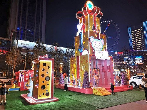 和諧廣場(chǎng)圣誕美陳